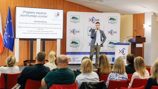 Między szkołą, a pracą