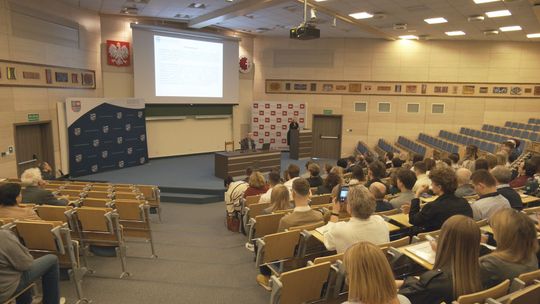 Miesięcznie dofinansowanie w kwocie 1500 złotych dla studentów