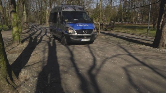 Mieszkańcy łamią zasady. Policja upomina