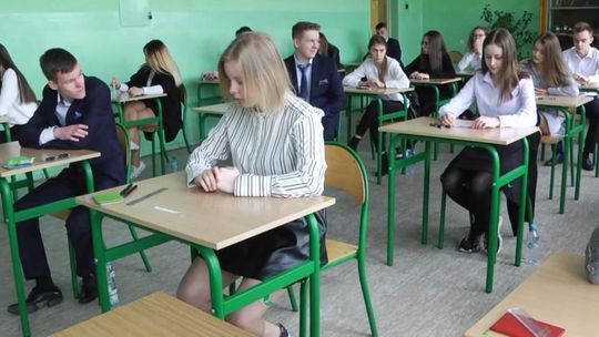 Ministerstwo Zdrowia: powrót kolejnych klas do szkół będzie dyskutowany