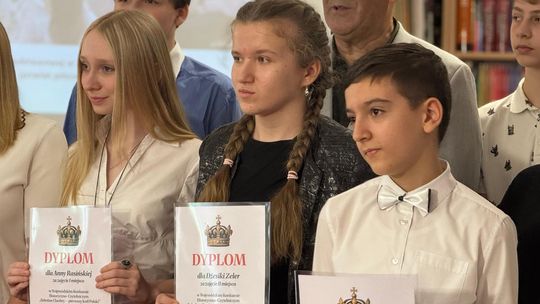 Młodzież odkrywa historię