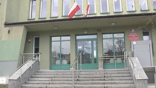 MZ: 12 013 nowych przypadków zakażenia koronawirusem, zmarło 61 osób