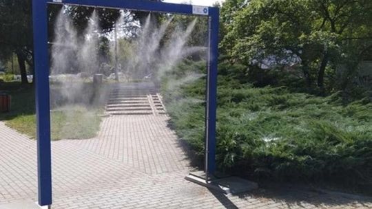 Na upały – poidełko i kurtyna