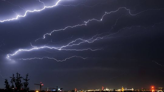 Nadciągają burze i nawałnice. Komunikat IMGW w wojewodztwie świetokrzyskim