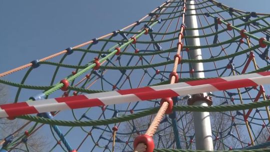 Nie korzystajcie z placów zabaw i siłowni! To ogromne zagrożenie