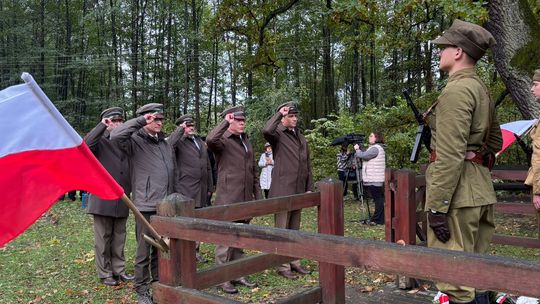 Niekłański Październik – pamięć, historia i edukacja młodego pokolenia