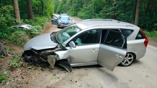 Nietrzeźwa matka wiozła autem dziecko. Kobieta spowodowała wypadek