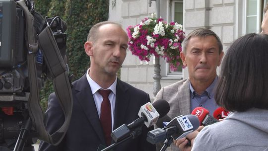 Nieudzielenie wotum z naruszeniem prawa? Doradcy prezydenta o pierwszej uchwale radnych