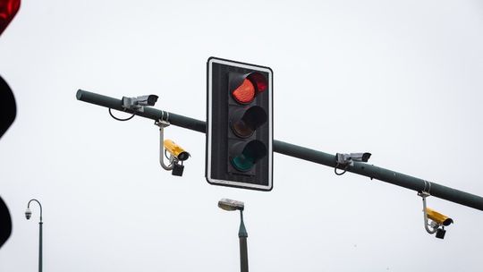 Noga z gazu kierowco! Red Light system już działa