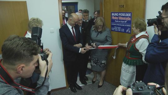 Nowe biuro posła Pis Piotra Wawrzyka w Kielcach