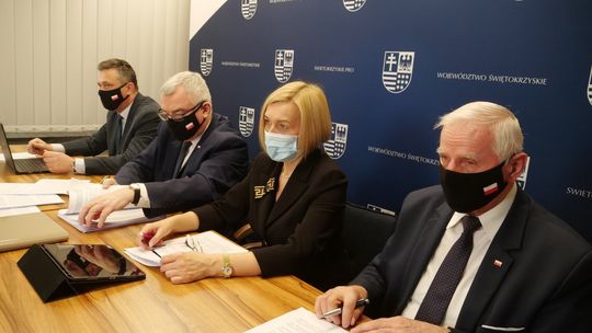 Nowe projekty unijne zapewnią pomoc dla dzieci  i seniorów