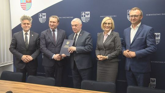 Nowe windy i instalacja do komunikacji wewnętrznej - kolejne wsparcie dla niepełnosprawnych w regionie świętokrzyskim