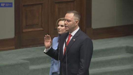 O trudnym partnerze dla rządu Tuska i stylizacji Pierwszej Damy