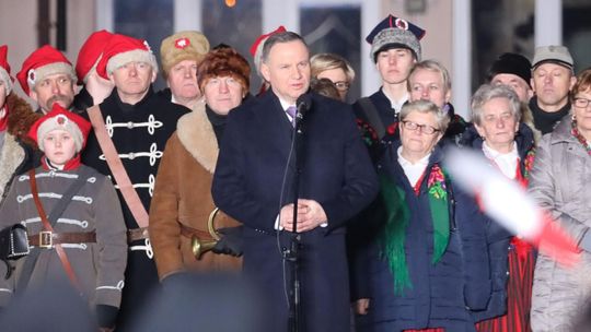 O walce o wolność przed laty i obecnie mówił prezydent Duda w Bodzentynie