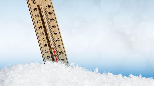 Od listopada z wychłodzenia zmarło 10 osób, wrażliwość i reakcja mogą zapobiec tragedii