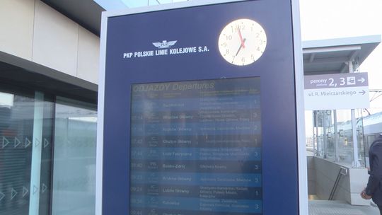 Od niedzieli korekta rozkładu jazdy pociągów; więcej połączeń PKP Intercity do Trójmiasta i Olsztyna Od niedzieli korekta rozkładu jazdy pociągów; więcej połączeń PKP Intercity do Trójmiasta i Olsztyna