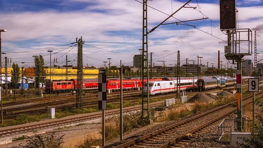 Od niedzieli nowy rozkład jazdy na kolei, PKP Intercity zwiększa liczbę połączeń do 555 dziennie Od niedzieli nowy rozkład jazdy na kolei, PKP Intercity zwiększa liczbę połączeń do 555 dziennie
