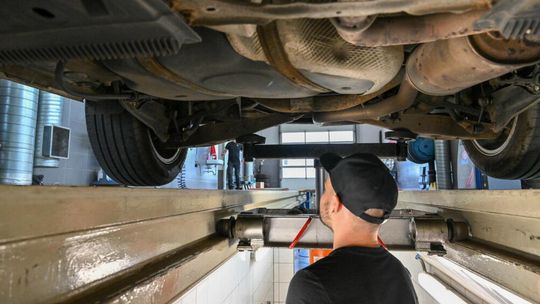 Od piątku obowiązują wyższe opłaty za obowiązkowe badanie techniczne pojazdów