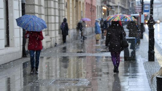 Od poniedziałku koniec zimy, święta w jesiennej aurze, śnieg tylko na wschodzie i w górach