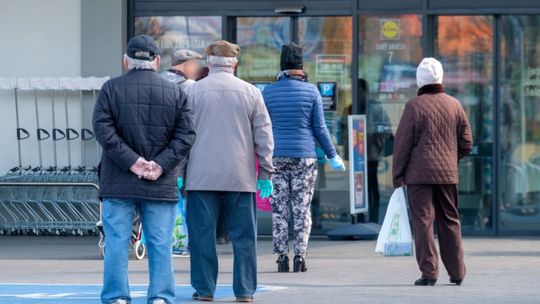 Od soboty nowe obostrzenia epidemiczne - zamknięte duże sklepy meblowe, nowe limity w handlu