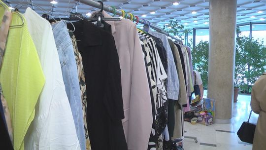 Oddać ubrania łatwo, ale nie wszędzie