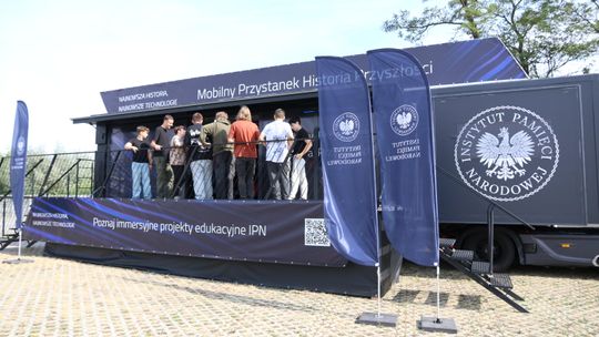 Odwiedź Mobilny Przystanek Historia Przyszłości