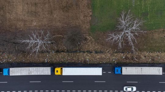 Ogromne kolejki ciężarówek do przejść granicznych z Ukrainą