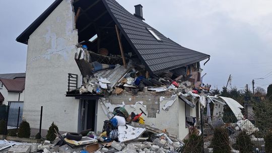 Pięcioro mieszkańców opuściło dom przed zawaleniem