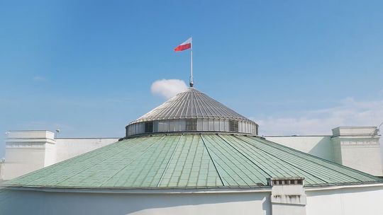 Pierwsze głosowania w Sejmie i Senacie. KO w natarciu. PiS w odwrocie