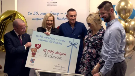 Pierwsze świadczenie w ramach programu „Co 50. narodziny – realne wsparcie dla Rodziny” wręczone Pierwsze świadczenie w ramach programu „Co 50. narodziny – realne wsparcie dla Rodziny” wręczone