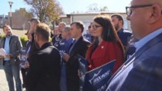 Piotr Liroy-Marzec przedstawia liderów list do Rady Miasta i sejmiku województwa