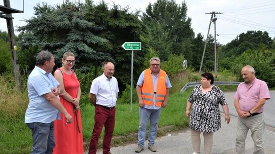 Plac budowy drogi w Ubyszowie przekazany