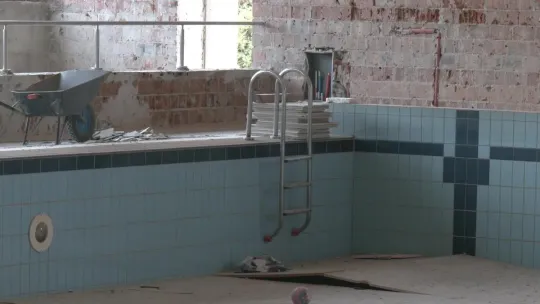 Pływalnia w Jędrzejowie zmienia się nie do poznania Pływalnia w Jędrzejowie zmienia się nie do poznania