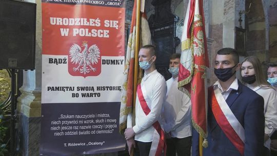 Podniosłe uroczystości w jędrzejowskim „Grocie”