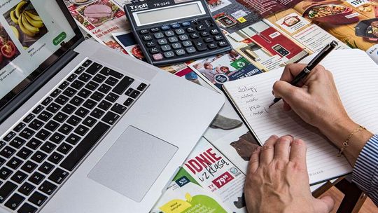 Polacy planują wielkanocne zakupy pod dyktando ceny