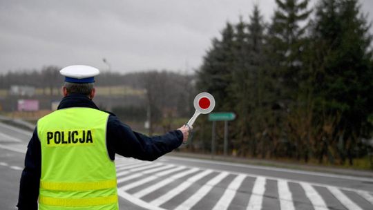 Policja: minionej doby 17 683 interwencje; zatrzymano m.in. 400 kierowców po alkoholu