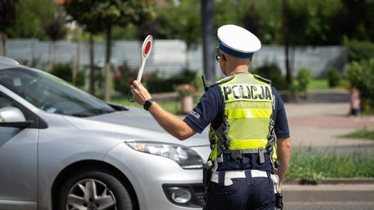 Policjanci w ostatni weekend wakacji będą kontrolować m.in. prędkość i trzeźwość kierowców