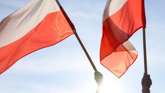 Politycy rządu i opozycji zachęcają do wzięcia udziału w niedzielnych marszach w stolicy