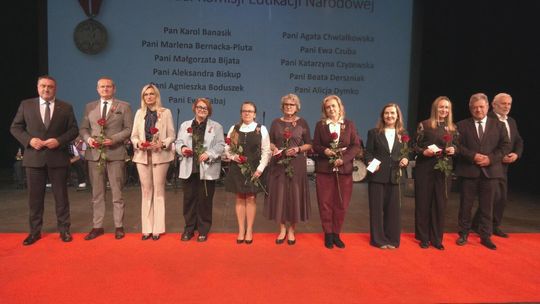 Ponad 200 świętokrzyskich nauczycieli uhonorowanych