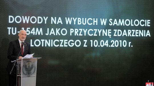 Poseł KO M.Szczerba zapowiada audyt w MON ws. podkomisji smoleńskiej