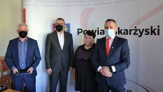 Powiat skarżyski pozyskał blisko 7 mln zł na projekt partnerski e-Geodezja