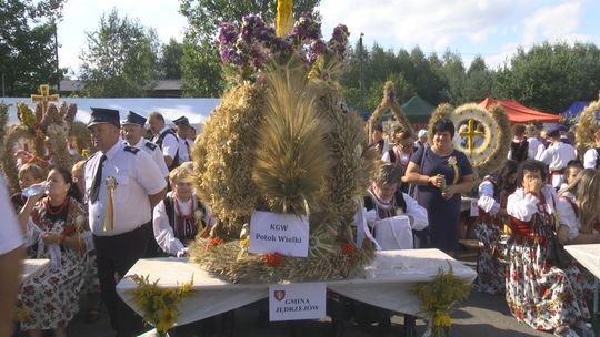 Powiatowo-gminne dożynki w Skroniowie w gminie Jędrzejów