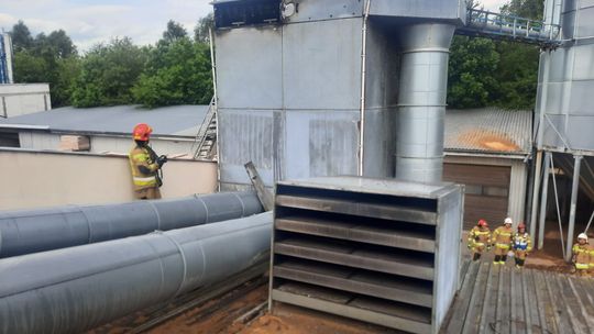 Pożar w zakładzie stolarskim w Gatnikach
