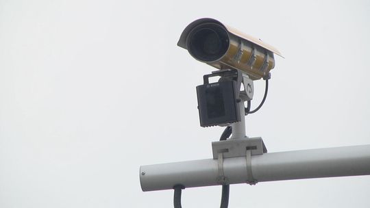 Prawie 2 tys. mandatów wysłano kierowcom za przejazd na czerwonym świetle w Kielcach