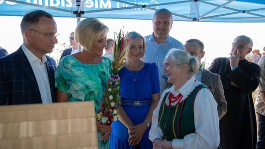 Prezydent odwiedził Kostomłoty Pierwsze