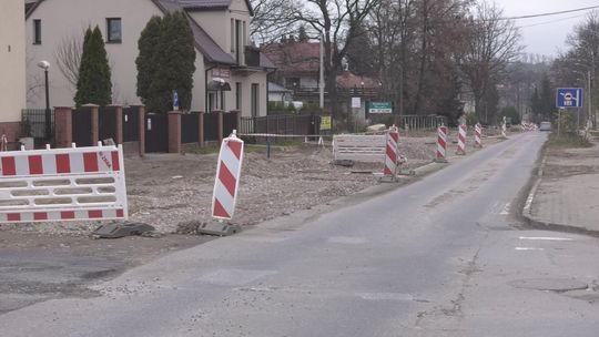 Przebudowa drogi 751: "Prace idą fatalnie"