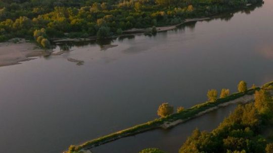 Przekroczony stan alarmowy na Czarnej w Januszewicach