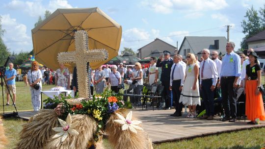 Rolnicy gminy Włoszczowa podziękowali za plony