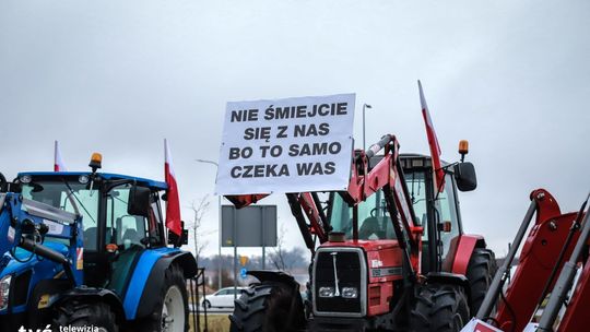 Rolnicy zablokowali drogi dojazdowe do Kielc