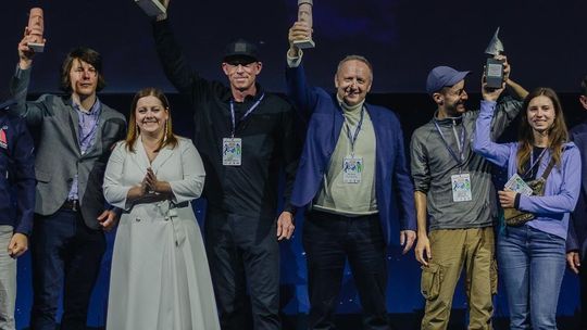 „Scyzoryki wzdłuż Afryki” z Kolosem za Debiut Roku. Świętokrzyska wyprawa doceniona na ogólnopolskiej scenie